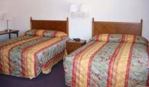2 Queen Beds 