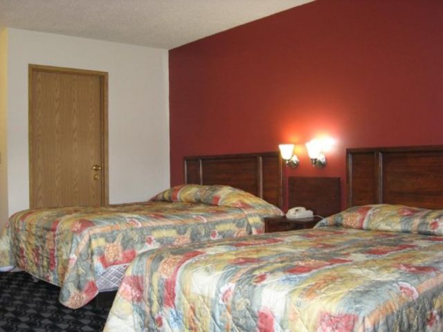 Hotel Bookings at Gladstone, OR Hotel - Budget Inn